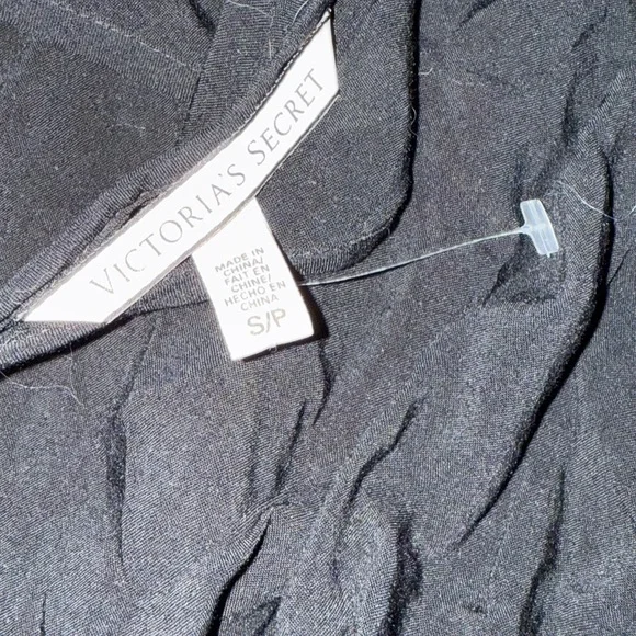 Victoria's Secret coverup black - Picture 4 of 4